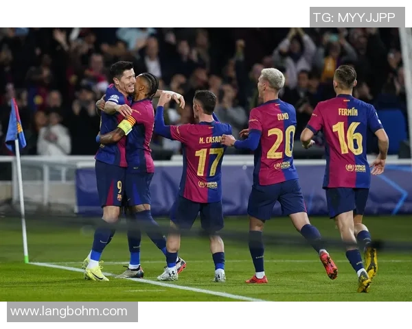 摇头足球明星盘点他们的独特风格与精彩瞬间 摇头足球明星盘点他们的独特风格与精彩瞬间